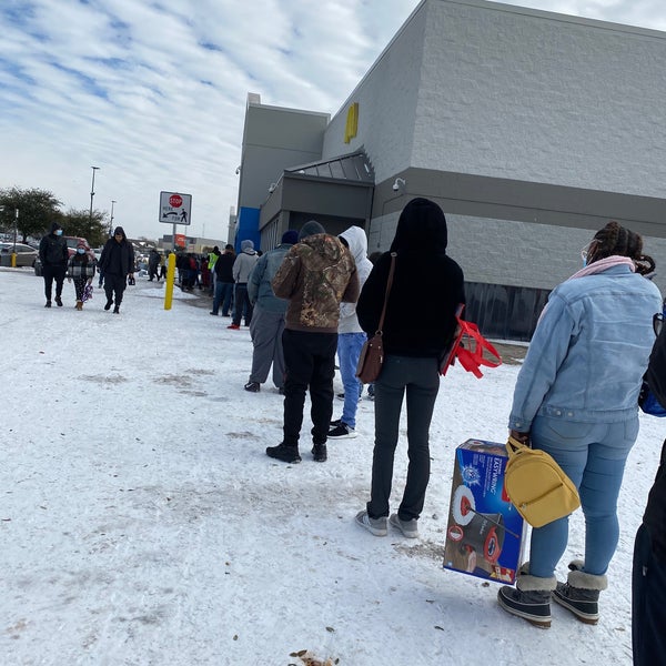 Walmart Supercenter 1521 N Cockrell Hill Rd