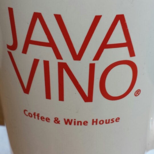 7/25/2013 tarihinde Michael G.ziyaretçi tarafından JavaVino Coffee &amp; Wine House'de çekilen fotoğraf