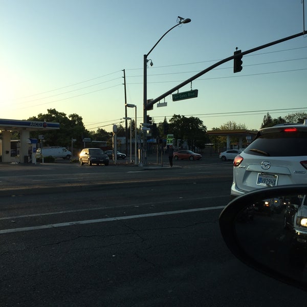 Watt Avenue & Fair Oaks Boulevard Intersection in Sacramento