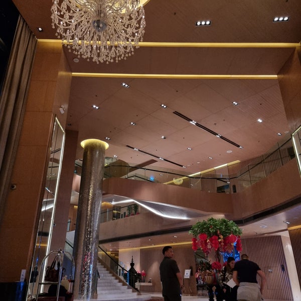 Photo taken at Bangkok Marriott Hotel Sukhumvit by Wisit on 1/19/2023