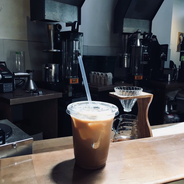 6/21/2018にFermin R.がArtis Coffee Roastersで撮った写真