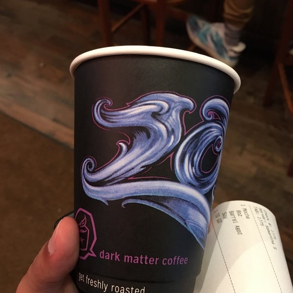 Снимок сделан в Dark Matter Coffee (Star Lounge Coffee Bar) пользователем Fermin R. 10/7/2018
