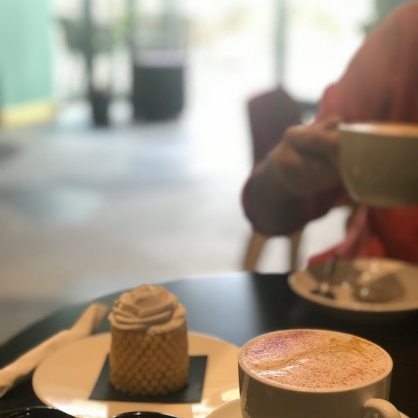 4/30/2018에 Abdullah T님이 Double B Coffee &amp; Tea에서 찍은 사진