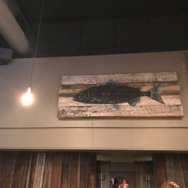Снимок сделан в Rappahannock Restaurant пользователем Sandy O. 10/21/2018