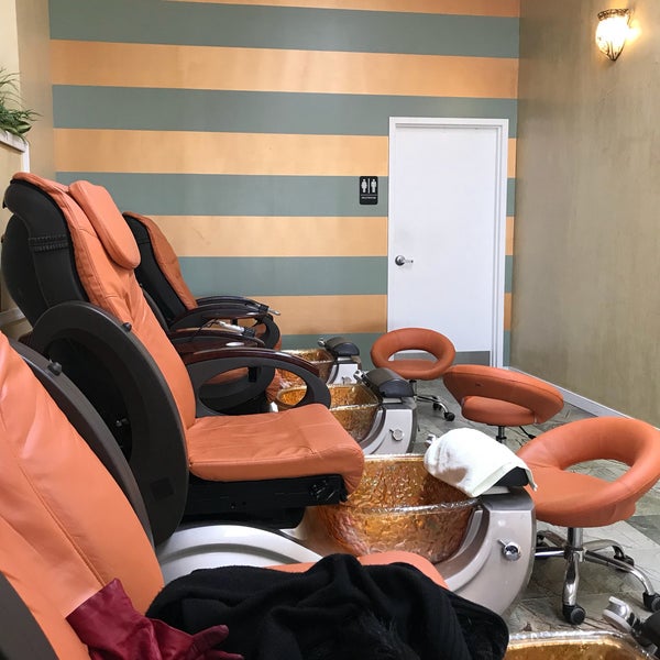 Solar Nails 11 tips from 68 visitors