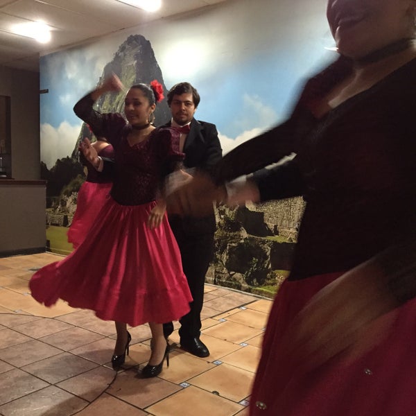 10/1/2015 tarihinde Joshua S.ziyaretçi tarafından Machu Picchu Restaurant'de çekilen fotoğraf