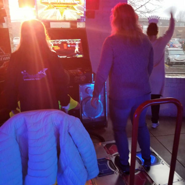 2/10/2018 tarihinde Doug B.ziyaretçi tarafından Boxcar Bar + Arcade'de çekilen fotoğraf