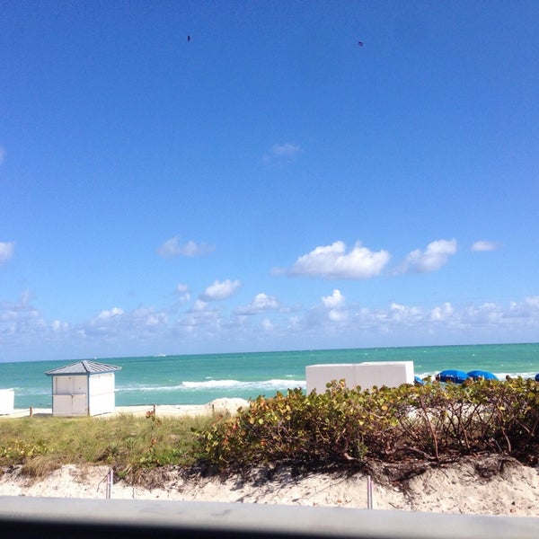 รูปภาพถ่ายที่ Cabana Beach Club โดย ANNE C. เมื่อ 7/30/2014