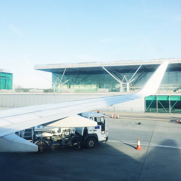 4/22/2015 tarihinde Alex S.ziyaretçi tarafından Londra Stansted Havalimanı (STN)'de çekilen fotoğraf