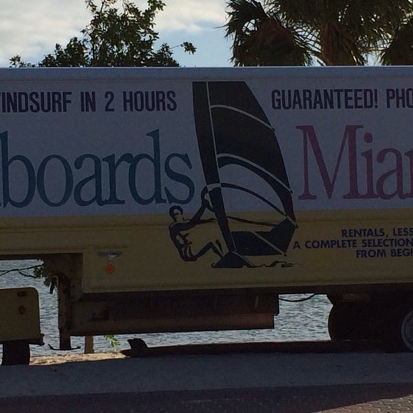 11/28/2013 tarihinde José O.ziyaretçi tarafından Sailboards Miami Water Sports'de çekilen fotoğraf