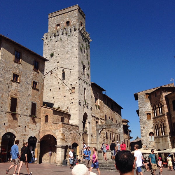 Photo taken at San Gimignano 1300 by Izzet K. on 7/19/2016