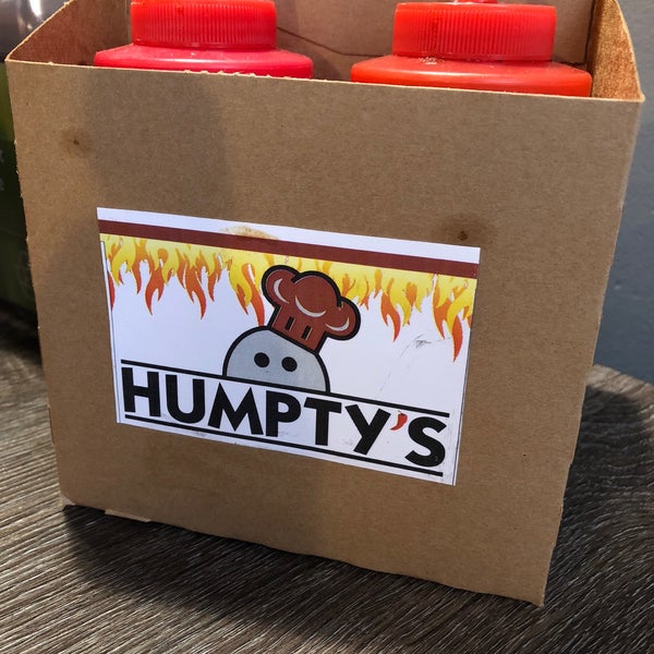 Foto tomada en Humpty&#39;s Dumplings  por Chris W. el 1/29/2018