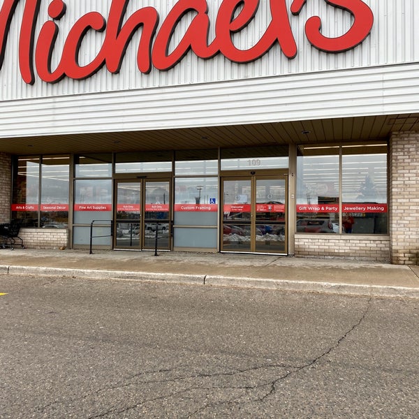 Michaels craft store opens in London
