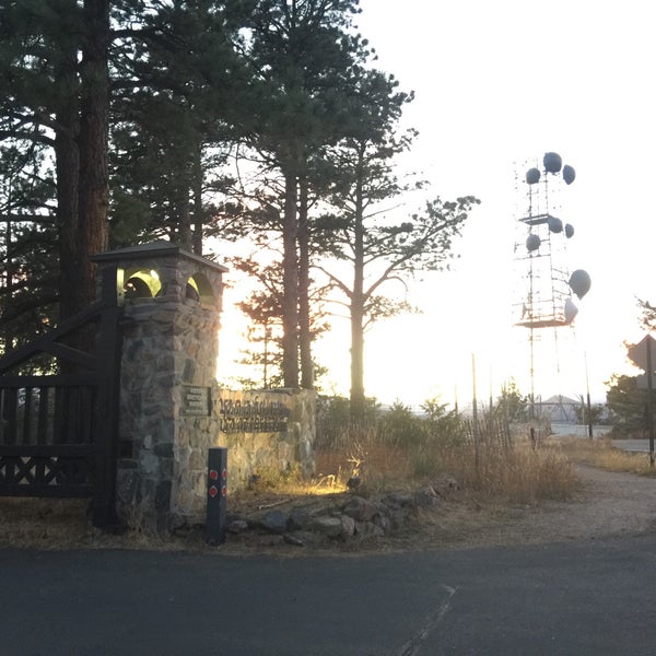 10/27/2016에 ɐlᴉʇʇu∀ ſ.님이 Lookout Mountain Nature Center에서 찍은 사진