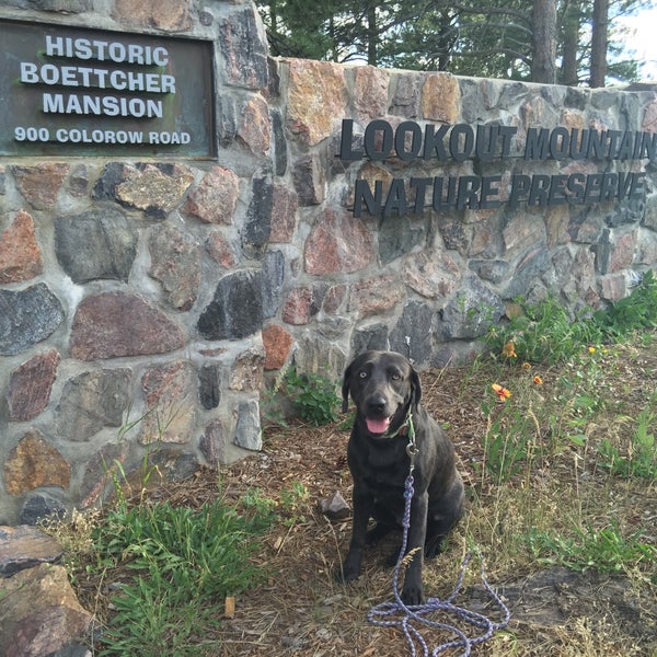 7/17/2016 tarihinde ɐlᴉʇʇu∀ ſ.ziyaretçi tarafından Lookout Mountain Nature Center'de çekilen fotoğraf
