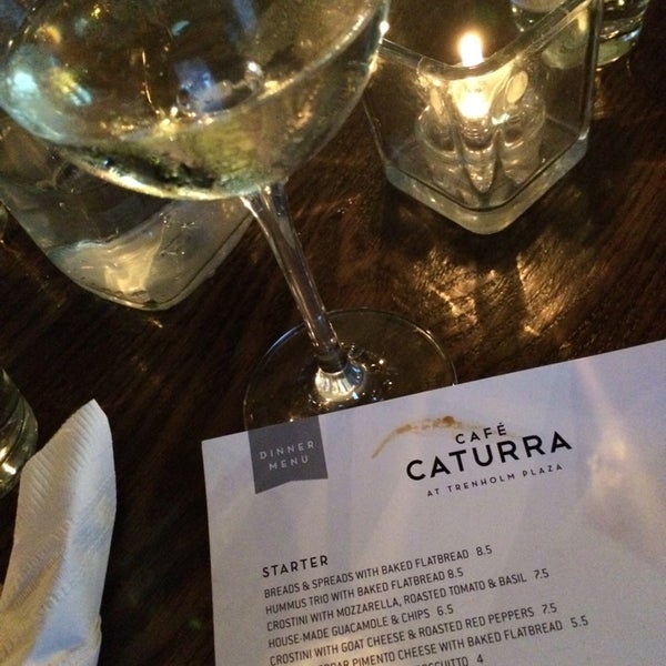 Foto diambil di Café Caturra oleh Liz M. pada 3/28/2014