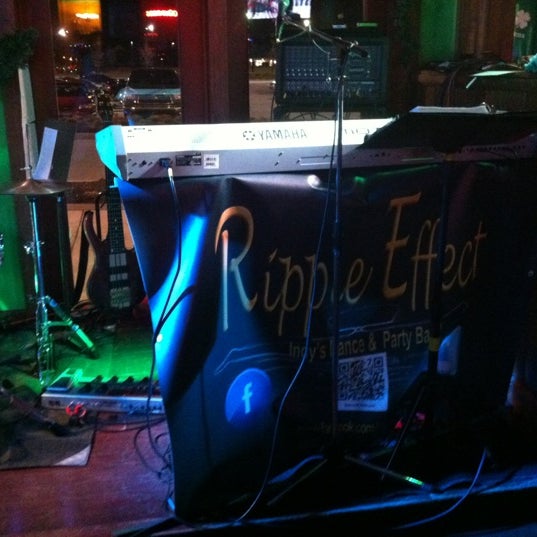 Photo taken at Mo&#39;s Irish Pub by David H. on 12/14/2012