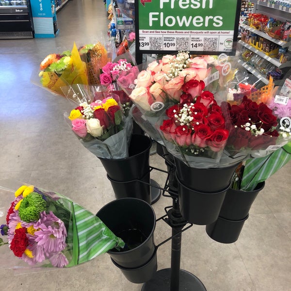 Does Walgreens Sell Flowers In 2022? [All You Need To Know]