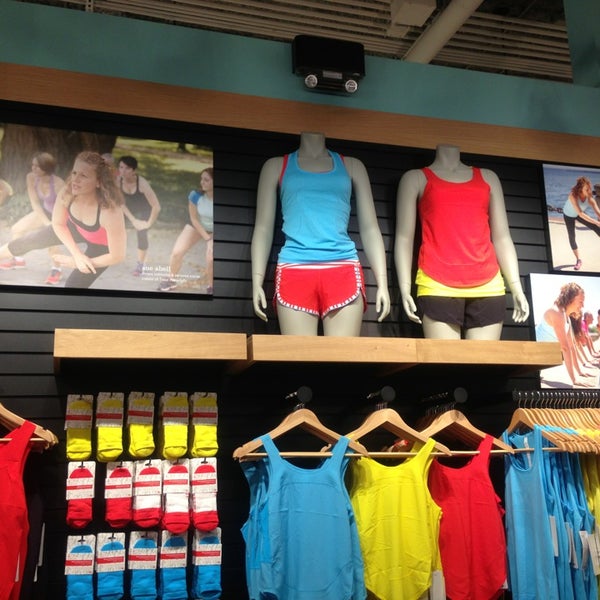 lululemon mapleview