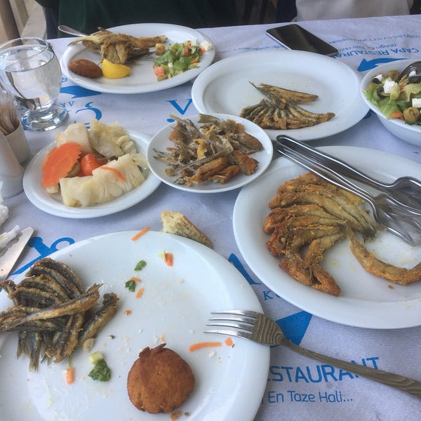 รูปภาพถ่ายที่ Çapa Restaurant โดย Fatih A. เมื่อ 3/31/2019