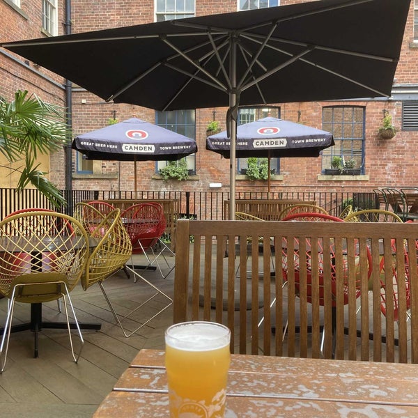 Nation of Shopkeepers Pub in Leeds