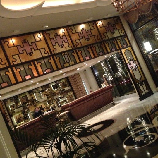 Das Foto wurde bei Loews New Orleans Hotel von Arnold O. am 12/23/2012 aufgenommen