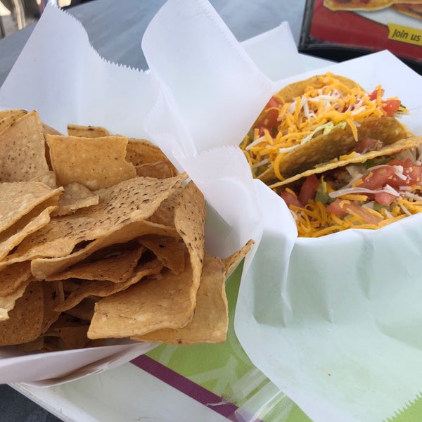 Photo taken at Shaggy&#39;s Burgers and Tacos by Janet H. on 5/18/2019