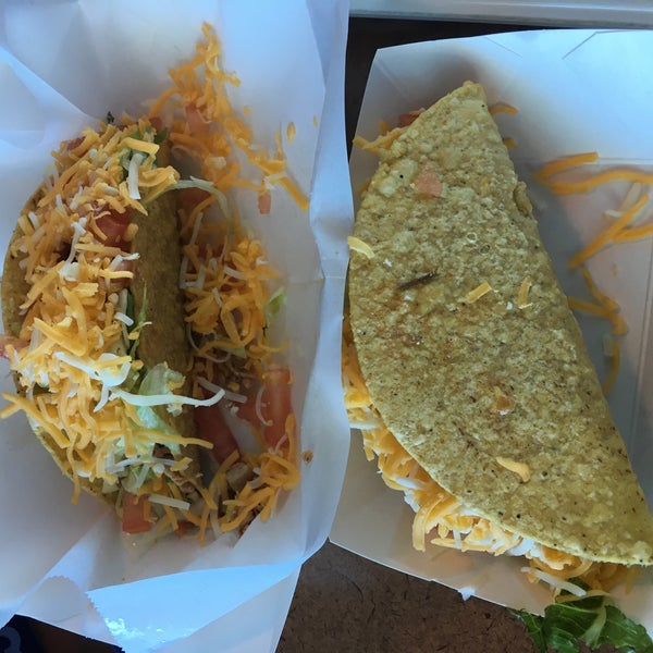 Photo taken at Shaggy&#39;s Burgers and Tacos by Janet H. on 4/9/2018