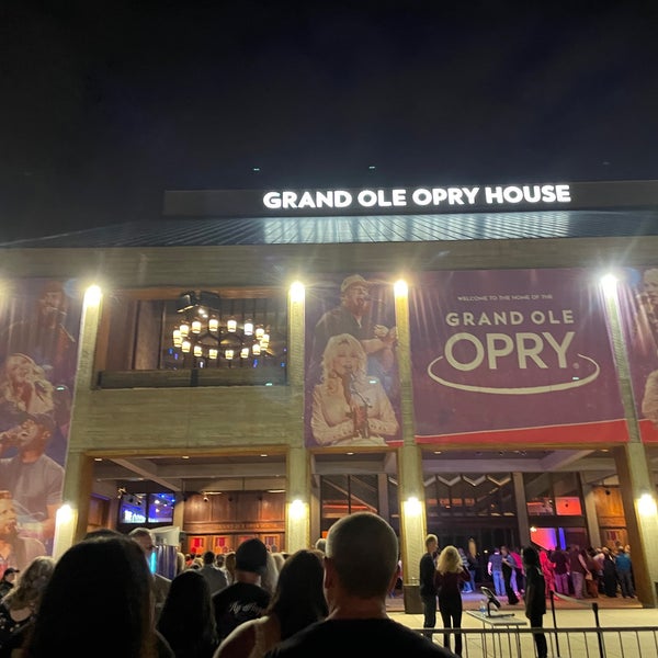 รูปภาพถ่ายที่ Grand Ole Opry House โดย Janet H. เมื่อ 9/11/2022