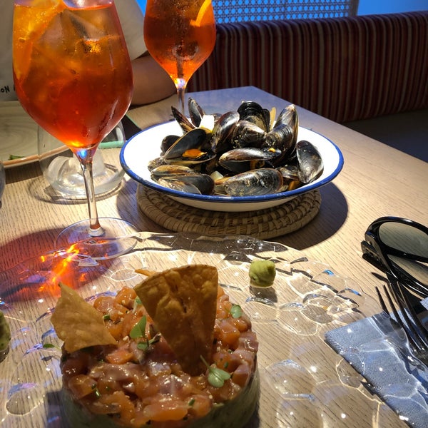Das Foto wurde bei Maná 75 - paella restaurant Barcelona von Milana V. am 6/29/2019 aufgenommen