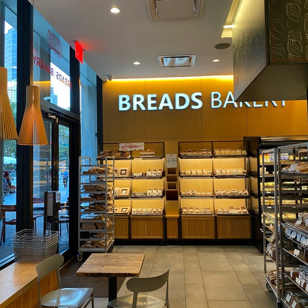Foto tirada no(a) Breads Bakery por Steve M. em 9/4/2023