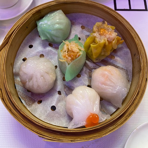 2/12/2022 tarihinde Steve M.ziyaretçi tarafından Golden Unicorn Restaurant 麒麟金閣'de çekilen fotoğraf