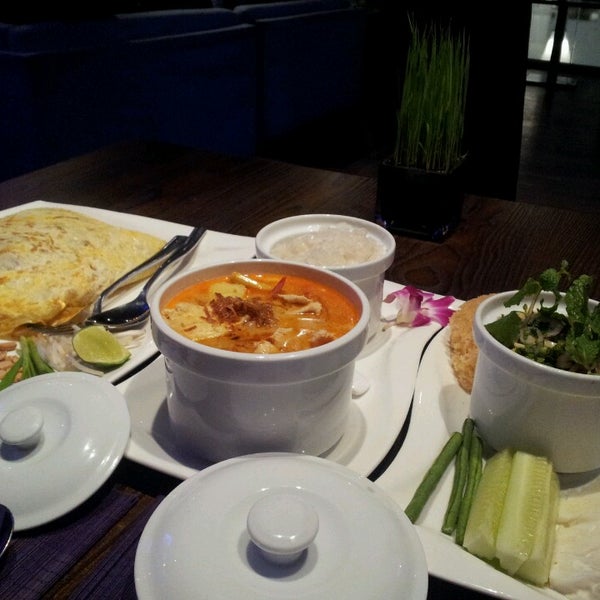 Photo taken at Koh Thai Restaurant &amp; Lounge by Kim H. on 7/1/2013
