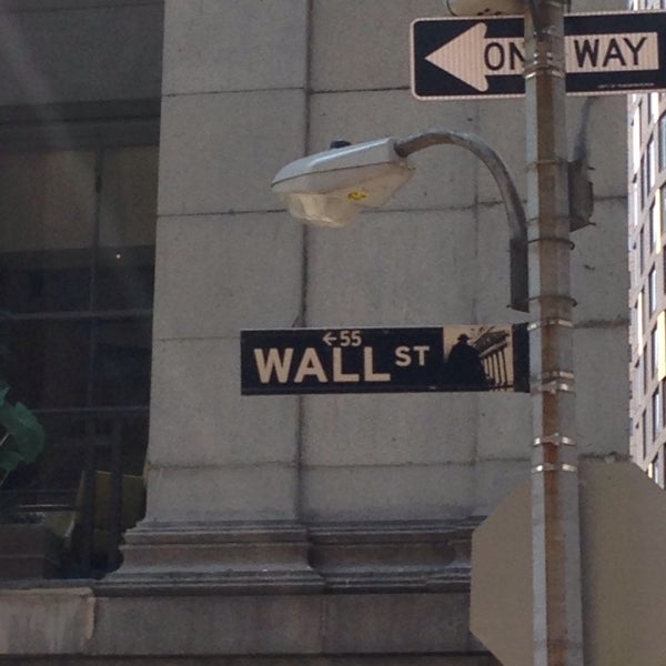 รูปภาพถ่ายที่ 44 Wall Street โดย Vanessa Freire เมื่อ 7/19/2013