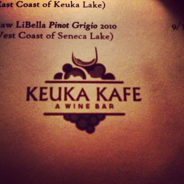 รูปภาพถ่ายที่ Keuka Kafe โดย Kevin K. เมื่อ 8/10/2013