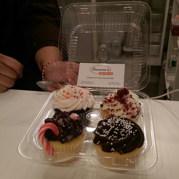 Photos At Tonnie S Minis Cupcake Bar Cupcake Shop In New York