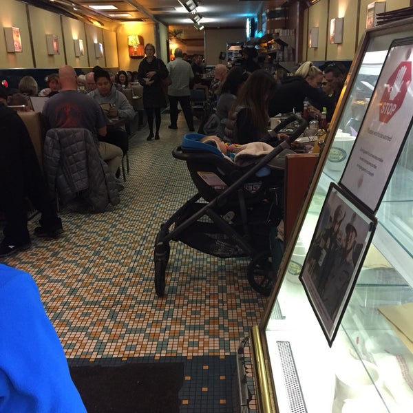 11/19/2016にTdoeがComfort Dinerで撮った写真