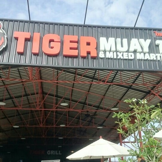 12/9/2015 tarihinde Руслан D.ziyaretçi tarafından Tiger Muay Thai &amp; MMA Training Center'de çekilen fotoğraf