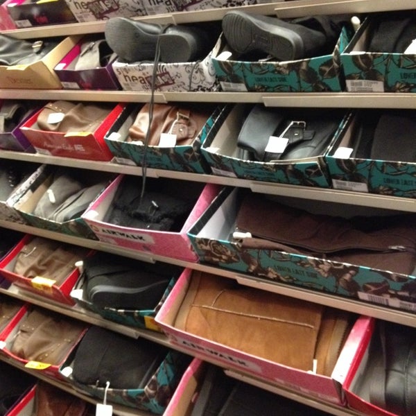 payless concord mall