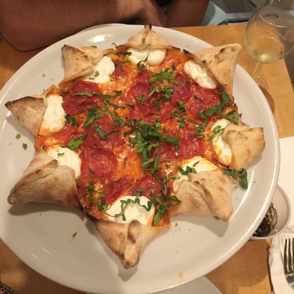 8/29/2017にMutlugüz Ç.がMister O1 Extraordinary Pizzaで撮った写真