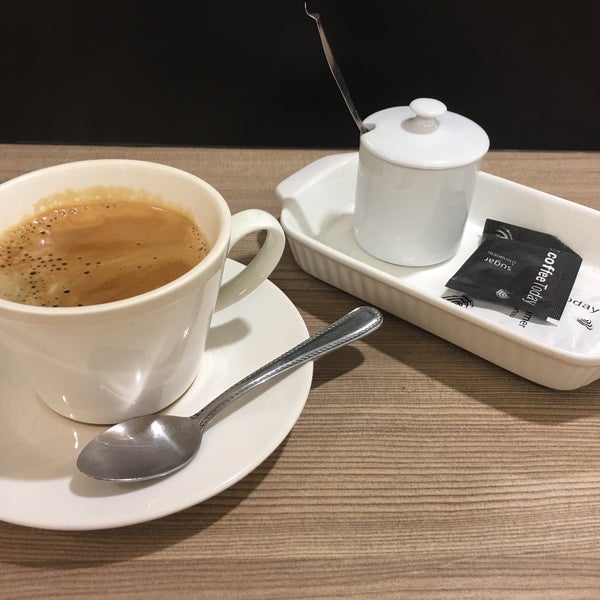 Еадейли утренний кофе с игорем. Еадейли утренний кофе с игорем. Кофейня в виде чашки. Еадейли утренний кофе с игорем. Кофе и цветы.