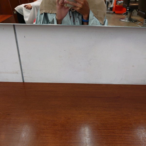 Photos At Lipps 表参道店 Salon Barbershop In 北青山 Photos At Lipps 表参道店 Salon Barbershop In 北青山