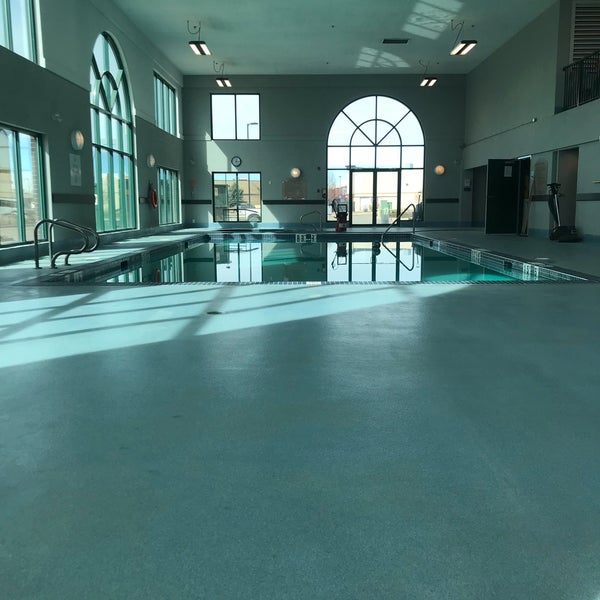 Holiday Inn Express Suites Medicine Hat Transcanada Hwy 1 - 