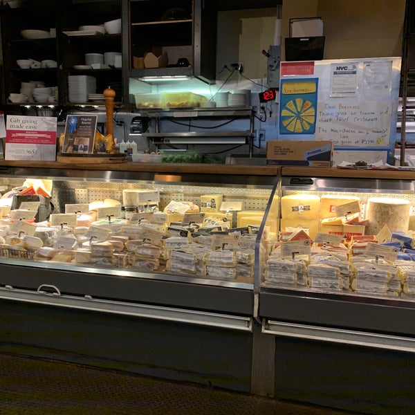Photo taken at Beecher&#39;s Handmade Cheese by Andrew L. on 12/9/2019