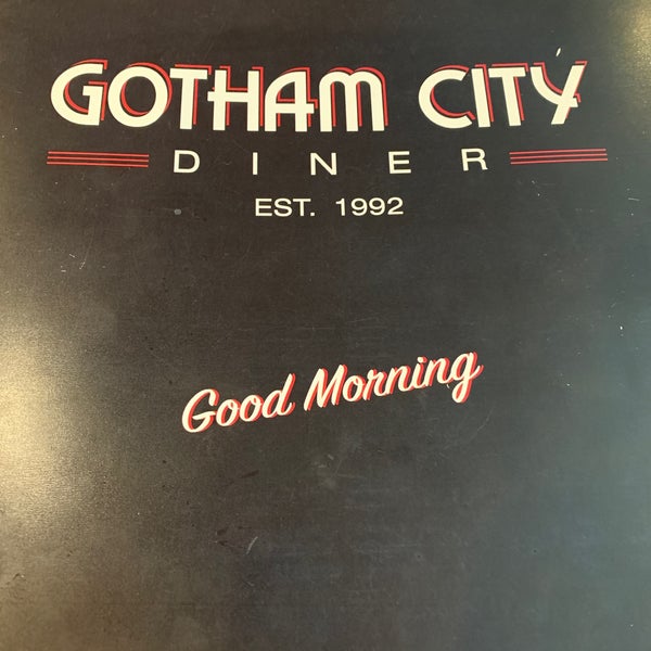 รูปภาพถ่ายที่ Gotham City Diner โดย Andrew L. เมื่อ 2/17/2019