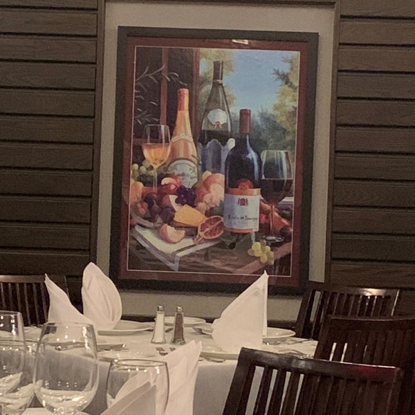 Photo taken at Chazz Palminteri Italian Restaurant by Andrew L. on 2/15/2019