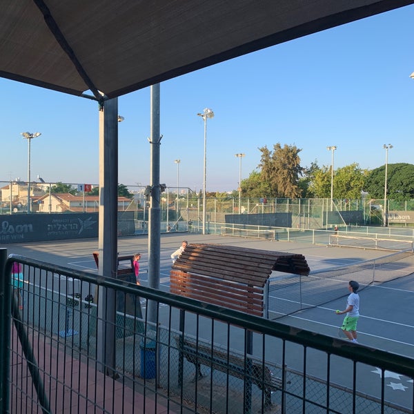 Bnei Herzliya Tennis Tennisstadion