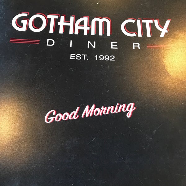รูปภาพถ่ายที่ Gotham City Diner โดย Andrew L. เมื่อ 4/22/2018