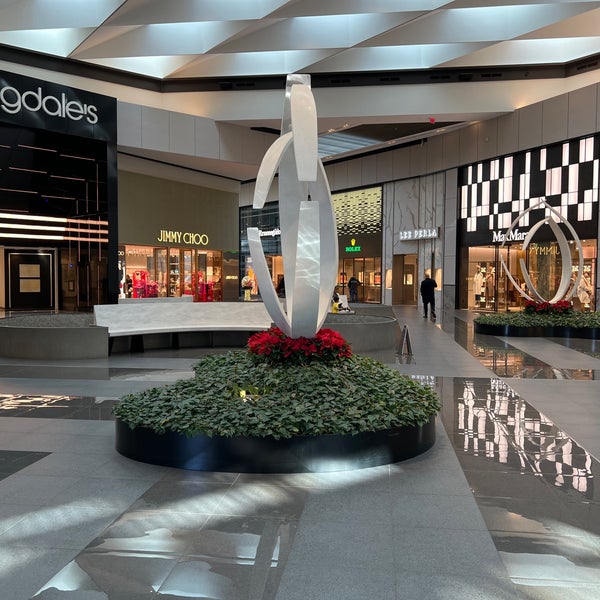 The Shops at Riverside - Shopping Mall in Hackensack
