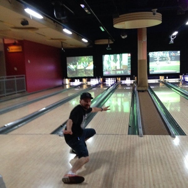 Pike Bowl Bowling Alley in Long Beach